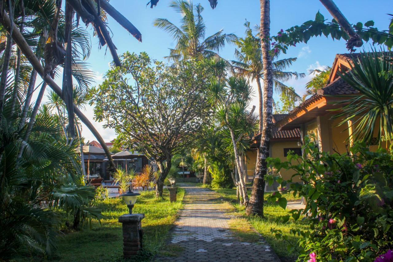 Suji Bungalow Kuta  Exterior photo