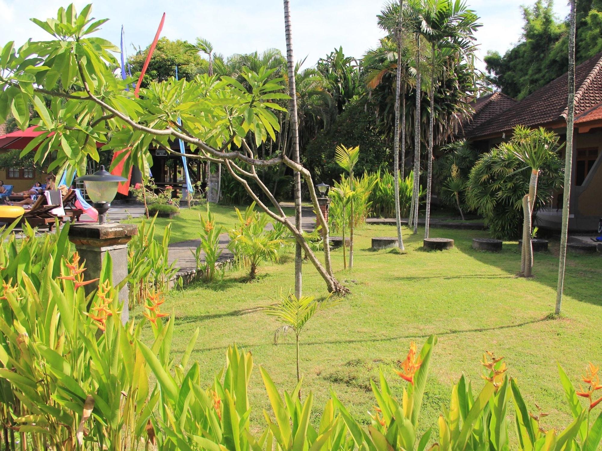 Suji Bungalow Kuta  Exterior photo