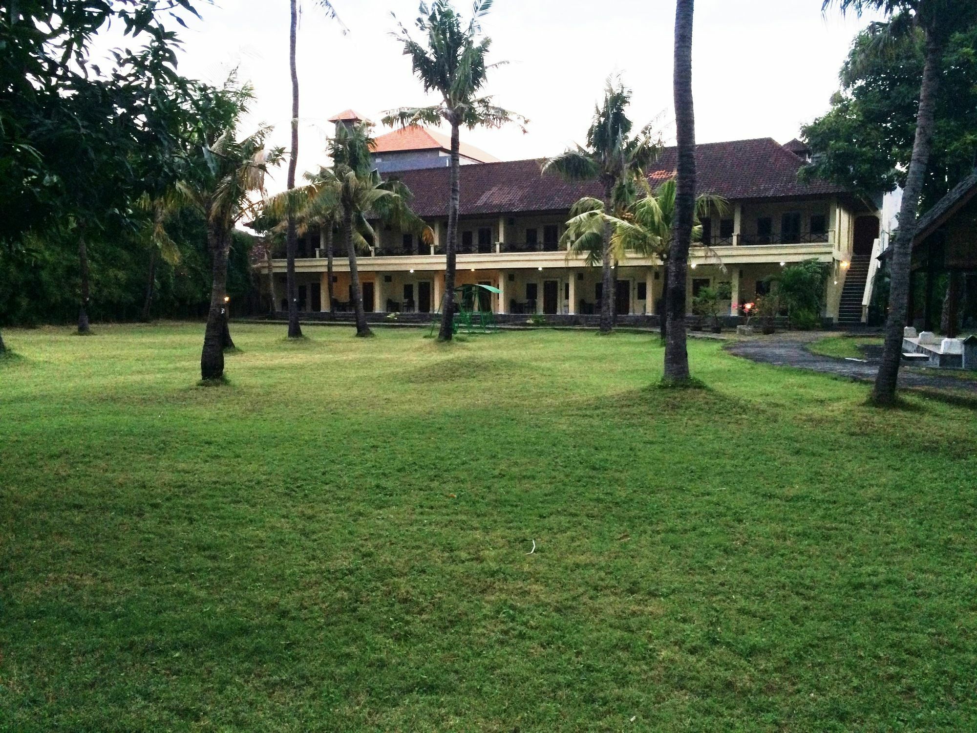 Suji Bungalow Kuta  Exterior photo