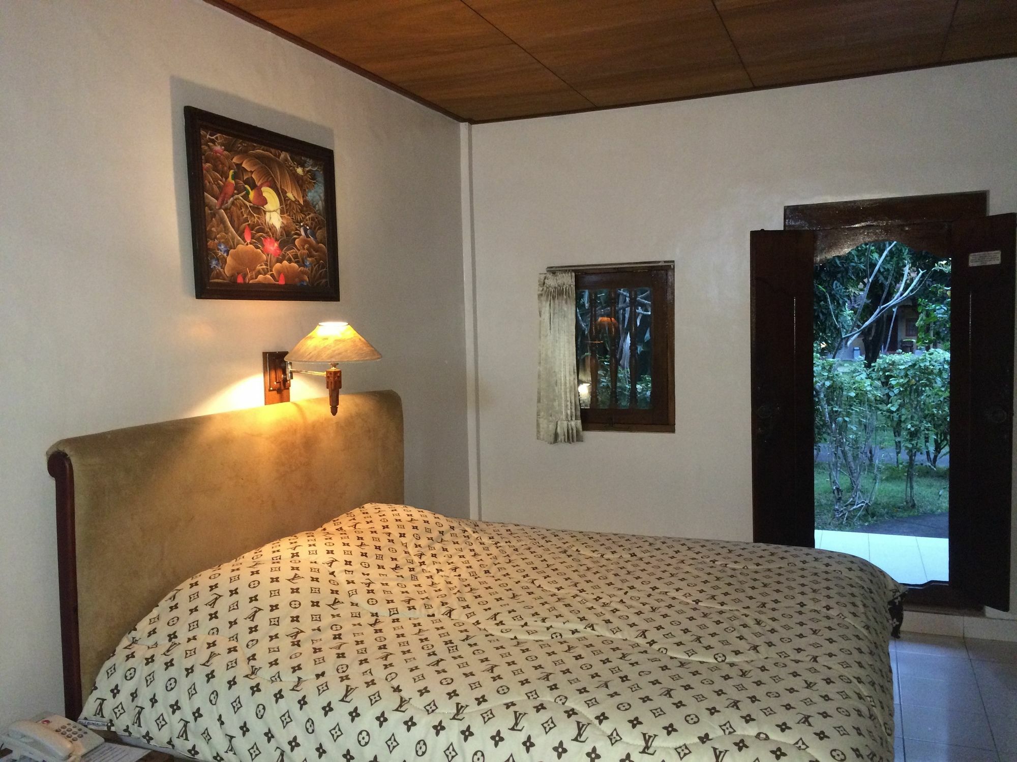 Suji Bungalow Kuta  Exterior photo